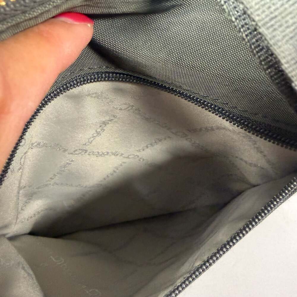 Baggallini Pocket Crossbody Bag Black Nylon with Gold Hardware - Picture 8 of 10